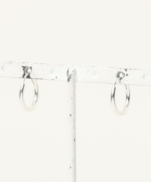 ARCHIVER（アーカイバ）の「【RS】【プレーンピアス】（ピアス（両耳用）・レディース・シルバー・MEDIUM/SMALL/XX-LARGE/X-LARGE）」の2枚目の写真