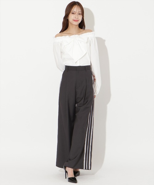 AND COUTURE(アンドクチュール)の「サイドレースラインパンツ(その他パンツ・レディース・チャコールグレー/ブラック・MEDIUM/SMALL)」の18枚目の写真
