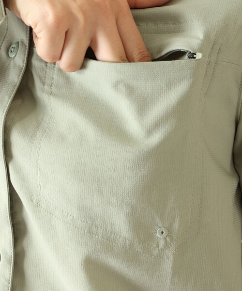 Columbia(コロンビア)の「UVカット Columbia/ シルバーリッジユーティリティII ロングスリーブ シャツ /コロンビア(シャツ/ブラウス・レディース・ブラウン/ホワイト/グリーン/ブラック・L/M/XL/S)」の19枚目の写真
