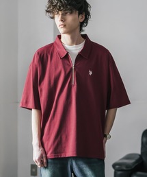 U.S. POLO ASSN.（ユーエスポロアッスン）の「新色追加 U.S. POLO ASSN. 別注コラボオーバーサイズワンポイントロゴ刺繍天竺半袖ハーフジップポロシャツ 無地 クレリック（ポロシャツ）」