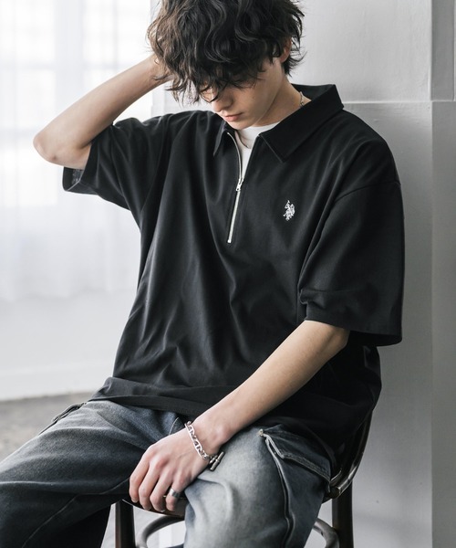 U.S. POLO ASSN.（ユーエスポロアッスン）の「新色追加 U.S. POLO ASSN. 別注コラボオーバーサイズワンポイントロゴ刺繍天竺半袖ハーフジップポロシャツ 無地/クレリック（ポロシャツ・メンズ・ブラック×ホワイト/グリーン/ブラウン/ホワイト/ホワイト×ブラック/チャコール/ネイビー/ベージュ/ブラック/ワイン・XL/M/L）」の3枚目の写真