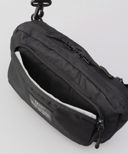 KiU(キウ)の「KiU/キウ 300D FP MINI SHOULDER BAG フロントポケットミニショルダーバッグ【K156】(ショルダーバッグ・メンズ・その他15/ナチュラル/ブラック/レオパード/カモフラージュ・ONE SIZE)」の8枚目の写真