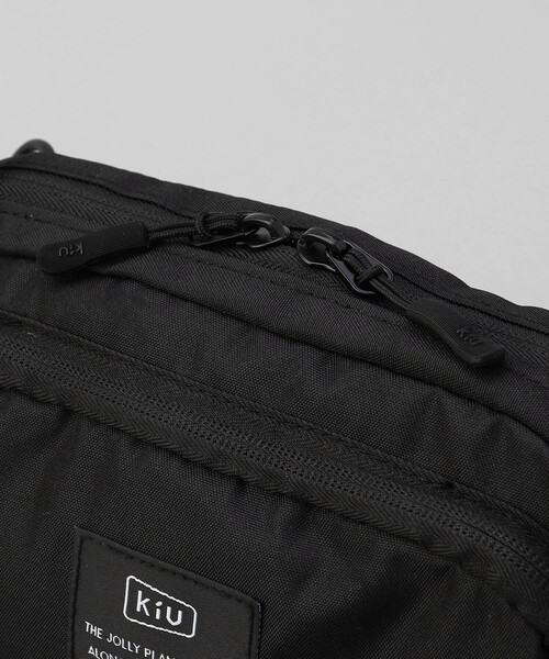 KiU(キウ)の「KiU/キウ 300D FP MINI SHOULDER BAG フロントポケットミニショルダーバッグ【K156】(ショルダーバッグ・メンズ・その他15/ナチュラル/ブラック/レオパード/カモフラージュ・ONE SIZE)」の11枚目の写真