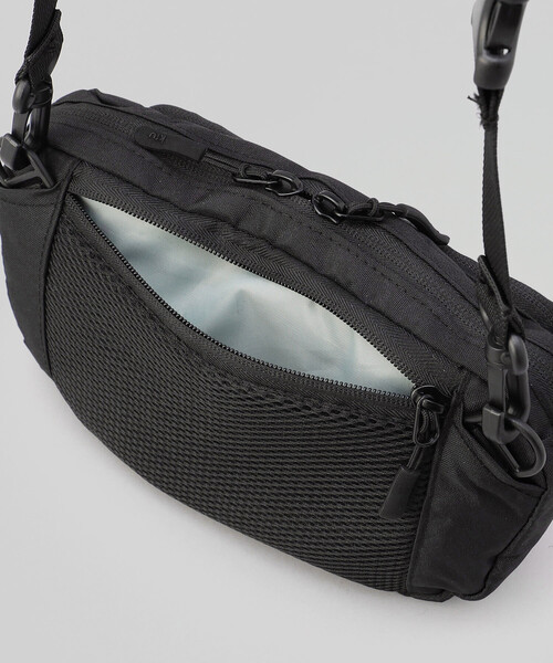 KiU(キウ)の「KiU/キウ 300D FP MINI SHOULDER BAG フロントポケットミニショルダーバッグ【K156】(ショルダーバッグ・メンズ・その他15/ナチュラル/ブラック/レオパード/カモフラージュ・ONE SIZE)」の13枚目の写真