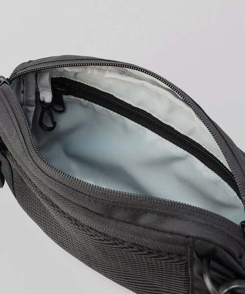 KiU(キウ)の「KiU/キウ 300D FP MINI SHOULDER BAG フロントポケットミニショルダーバッグ【K156】(ショルダーバッグ・メンズ・その他15/ナチュラル/ブラック/レオパード/カモフラージュ・ONE SIZE)」の17枚目の写真