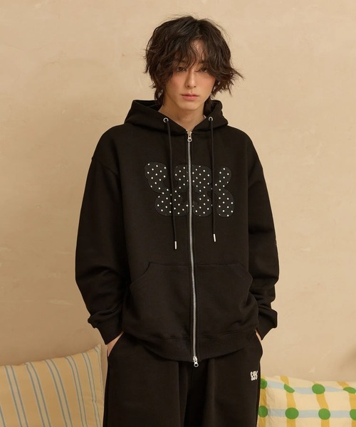 WaiKei（ワイケイ）の「セットアップ着用可能【UNISEX】Wai Kei／アップリケドットジップ（パーカー・レディース・ベージュ/ブラック・LARGE/MEDIUM）」の15枚目の写真