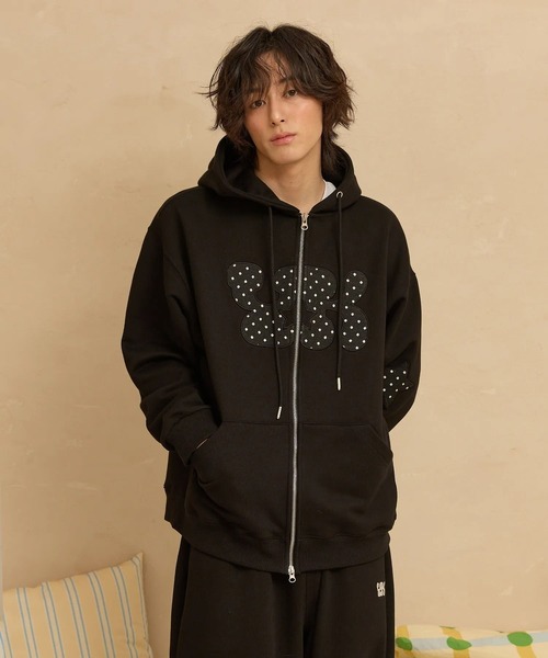 WaiKei（ワイケイ）の「セットアップ着用可能【UNISEX】Wai Kei／アップリケドットジップ（パーカー・レディース・ベージュ/ブラック・LARGE/MEDIUM）」の16枚目の写真