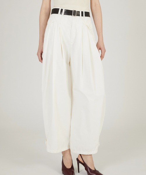 crinkle crinkle crinkle（クリンクルクリンクルクリンクル）の「【crinkle crinkle crinkle】garment dye over tuck pants/ガーメントダイオーバータックパンツ（その他パンツ・レディース・ネイビー/アイボリー・SMALL/MEDIUM）」の2枚目の写真