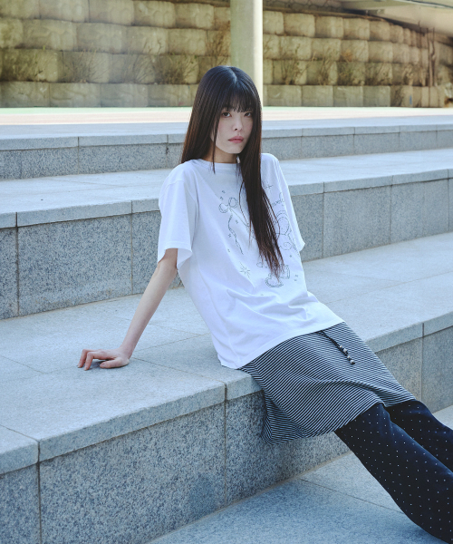 MIHEV(ミヘブ)の「ミユラブリー チャーム オーバーサイズ 半袖Tシャツ ホワイト(Tシャツ/カットソー・レディース・その他・FREE)」の5枚目の写真