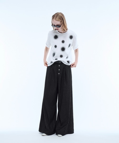 seyto(セイト)の「Gradation lame dot print graphic tee / グラデーションラメドットプリントグラフィックTシャツ(Tシャツ/カットソー・メンズ・ホワイト/ブラック/レッド・1/3/2)」の9枚目の写真