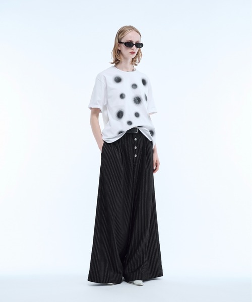 seyto(セイト)の「Gradation lame dot print graphic tee / グラデーションラメドットプリントグラフィックTシャツ(Tシャツ/カットソー・メンズ・ホワイト/ブラック/レッド・1/3/2)」の11枚目の写真