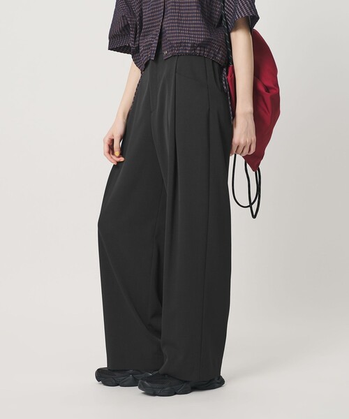 BEAUTY&YOUTH UNITED ARROWS(ビューティーアンドユースユナイテッドアローズ)の「ポリエステルブレンド バックゴム ワイドパンツ ウォッシャブル(その他パンツ・レディース・ベージュ/ブラック/モカ/ダークグレー・M/XS/S)」の2枚目の写真