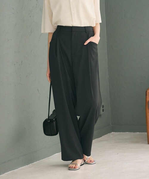 BEAUTY&YOUTH UNITED ARROWS（ビューティーアンドユースユナイテッドアローズ）の「ポリエステルブレンド バックゴム ワイドパンツ ウォッシャブル（その他パンツ・レディース・ベージュ/ブラック/モカ/ダークグレー・M/XS/S）」の14枚目の写真