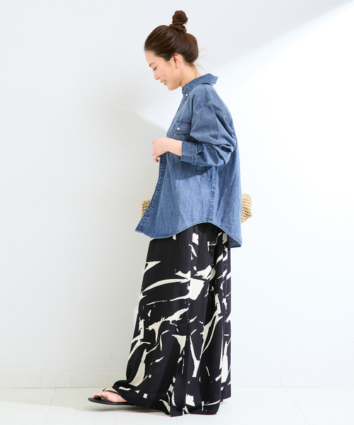 Lee（リー）の「【WEB＋一部店舗限定】Lee / リー BUTTONDOWN SHIRTS（シャツ/ブラウス・レディース・ブルー・MEDIUM/LARGE）」の16枚目の写真