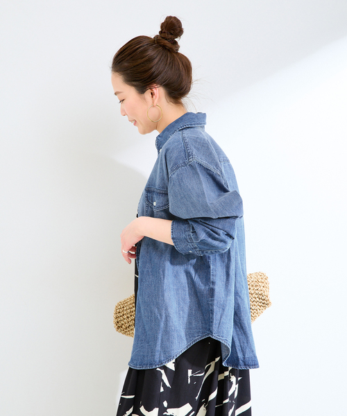 Lee（リー）の「【WEB＋一部店舗限定】Lee / リー BUTTONDOWN SHIRTS（シャツ/ブラウス・レディース・ブルー・MEDIUM/LARGE）」の13枚目の写真