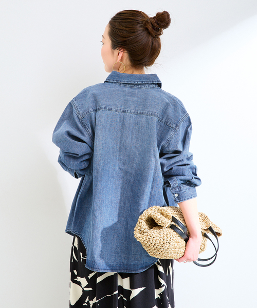 Lee（リー）の「【WEB＋一部店舗限定】Lee / リー BUTTONDOWN SHIRTS（シャツ/ブラウス・レディース・ブルー・MEDIUM/LARGE）」の12枚目の写真