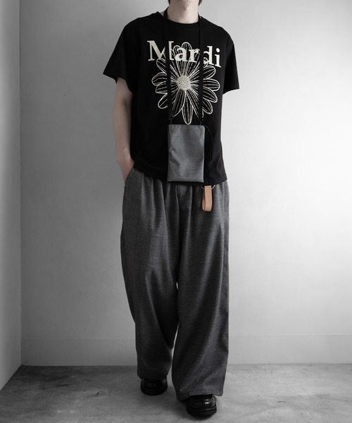 RUUBON(ルーボン)の「【RUUBON】3tuck straight wide pants/スリータック ストレートワイドパンツ(スラックス・メンズ・ブラック/グレー/ブラック系1・L/M/S)」の4枚目の写真