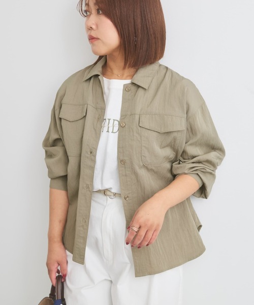 COHINA（コヒナ）の「ナチュラルウォッシュダブルポケットシャツ 【低身長・小柄女性】（シャツ/ブラウス・レディース・ホワイト/グレー/ベージュ・ONE SIZE）」の21枚目の写真