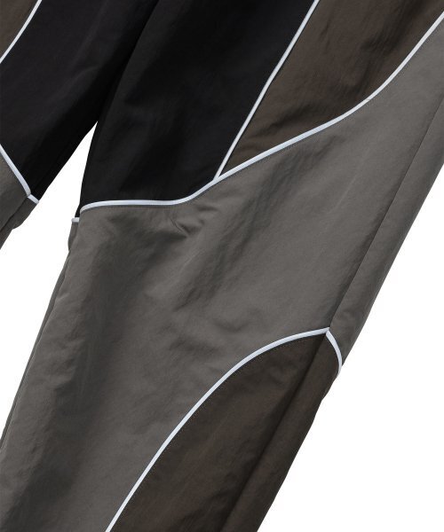 AJOBYAJO（アジョバイアジョ）の「Multi Color Nylon Athletic Pants [CHARCOAL]（スウェットパンツ・レディース・その他・MEDIUM）」の3枚目の写真