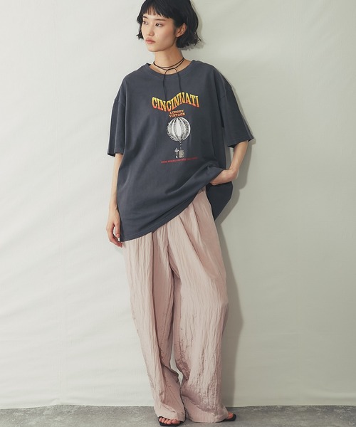 ANOTHER S(アナザーエス)の「ヴィンテージプリントオーバーサイズロンT(Tシャツ/カットソー・レディース・チャコールグレー/オレンジ/グレイッシュベージュ・M)」の9枚目の写真