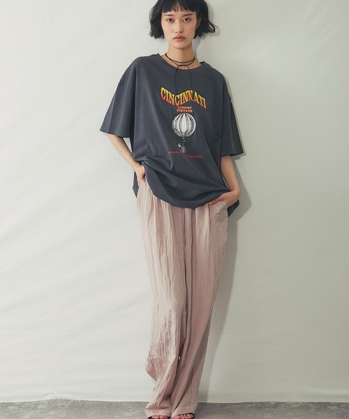 ANOTHER S(アナザーエス)の「ヴィンテージプリントオーバーサイズロンT(Tシャツ/カットソー・レディース・チャコールグレー/オレンジ/グレイッシュベージュ・M)」の11枚目の写真