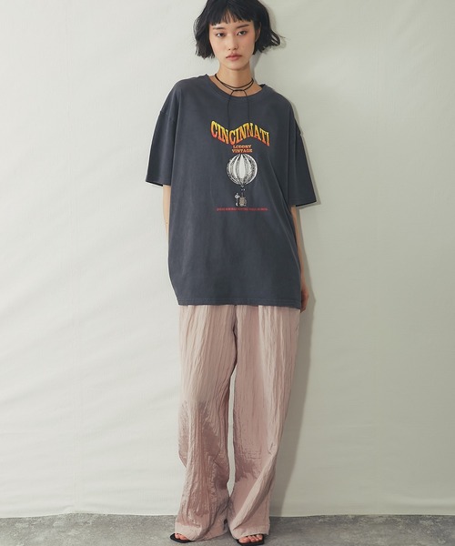 ANOTHER S(アナザーエス)の「ヴィンテージプリントオーバーサイズロンT(Tシャツ/カットソー・レディース・チャコールグレー/オレンジ/グレイッシュベージュ・M)」の7枚目の写真