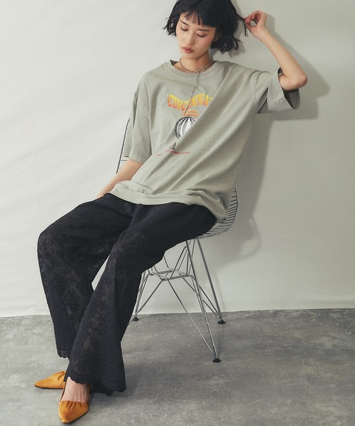ANOTHER S(アナザーエス)の「ヴィンテージプリントオーバーサイズロンT(Tシャツ/カットソー・レディース・チャコールグレー/オレンジ/グレイッシュベージュ・M)」の16枚目の写真