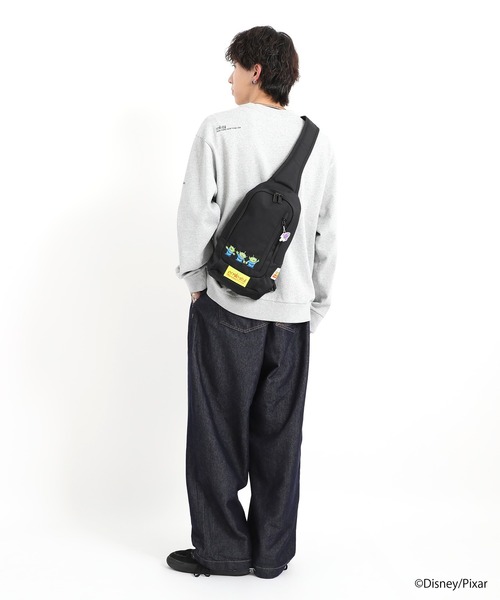 Manhattan Portage（マンハッタンポーテージ）の「Little Italy Crossbody Bag / TOY STORY（ボディバッグ/ウエストポーチ・レディース・ブラック・X-SMALL）」の15枚目の写真