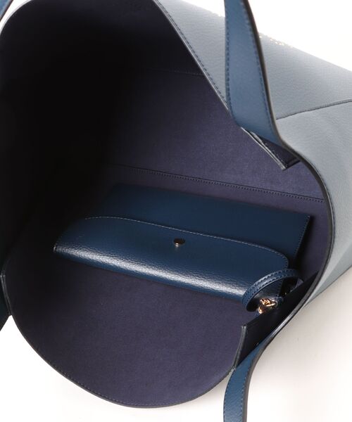 STELLA McCARTNEY（ステラマッカートニー）の「Logo Tote Bag / ロゴ トートバッグ（トートバッグ・レディース・ピンクベージュ/ネイビー・ONE SIZE）」の9枚目の写真