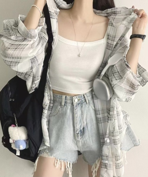 yuue' ( wear )(ユーイ)の「オーバーサイズチェック柄シアーシャツパーカー/冷房対策(パーカー・レディース・ブラック/ホワイト・FREE)」の16枚目の写真