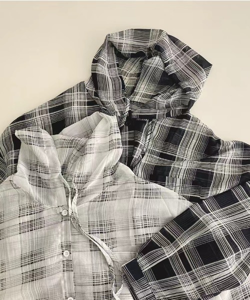 yuue' ( wear )(ユーイ)の「オーバーサイズチェック柄シアーシャツパーカー/冷房対策(パーカー・レディース・ブラック/ホワイト・FREE)」の11枚目の写真