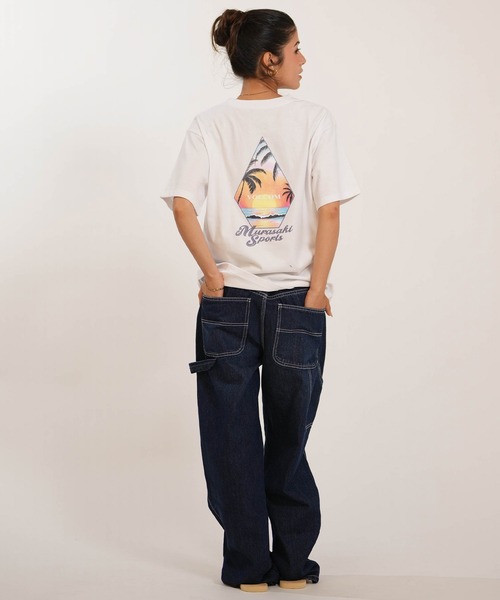 ムラサキスポーツ(ムラサキスポーツ)の「【ムラサキスポーツ限定】MURASAKI ムラサキ × VOLCOM ボルコム 半袖 コラボレーション Tシャツ BG05CU03(Tシャツ/カットソー・レディース・ホワイト/イエロー・M/L)」の20枚目の写真