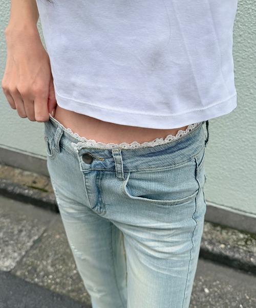Mela(メラ)の「超美脚 レースウエスト ブルーウォッシュ フレアデニム(デニムパンツ・レディース・ブルー・S/M/L)」の9枚目の写真