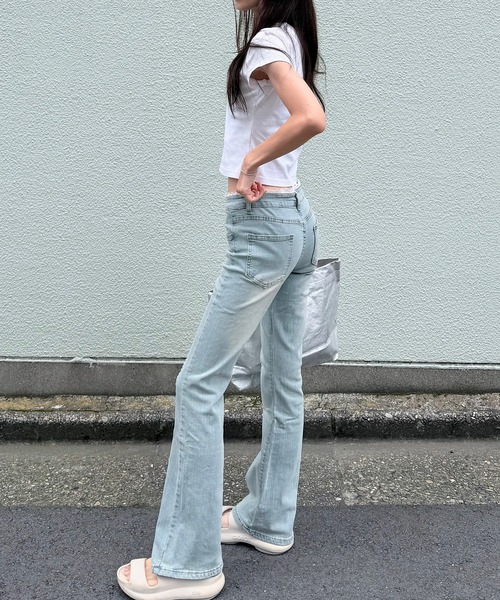 Mela(メラ)の「超美脚 レースウエスト ブルーウォッシュ フレアデニム(デニムパンツ・レディース・ブルー・S/M/L)」の10枚目の写真