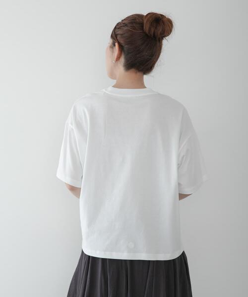 Carhartt(カーハート)の「CARHARTT SHORT-SLEEVE CLOUD HEART T-SHIRTS(Tシャツ/カットソー・レディース・ブラック/ホワイト・MEDIUM/SMALL)」の5枚目の写真