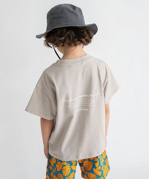 BRANSHES(ブランシェス)の「【接触冷感/吸水速乾/UVカット/遮熱】Raylock半袖Tシャツ(Tシャツ/カットソー・キッズ・グレイッシュベージュ/その他1/ネイビー/チャコールグレー/ピンク/カラフル・130/140/110/150/120/90/100)」の3枚目の写真