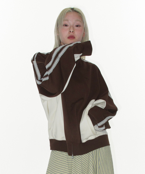 AMESWORLDWIDE(アメスワールドワイド)の「LACE TRACK ZIP-UP BROWN(その他アウター・レディース・その他・FREE)」の4枚目の写真