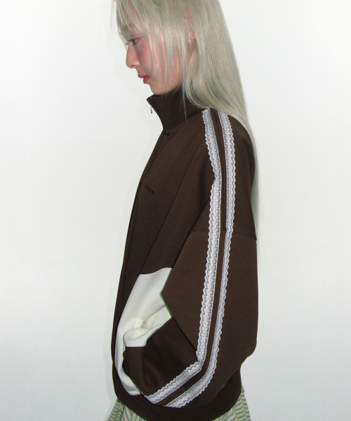 AMESWORLDWIDE(アメスワールドワイド)の「LACE TRACK ZIP-UP BROWN(その他アウター・レディース・その他・FREE)」の7枚目の写真