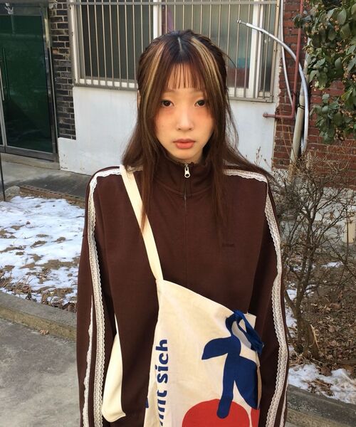 AMESWORLDWIDE(アメスワールドワイド)の「LACE TRACK ZIP-UP BROWN(その他アウター・レディース・その他・FREE)」の10枚目の写真