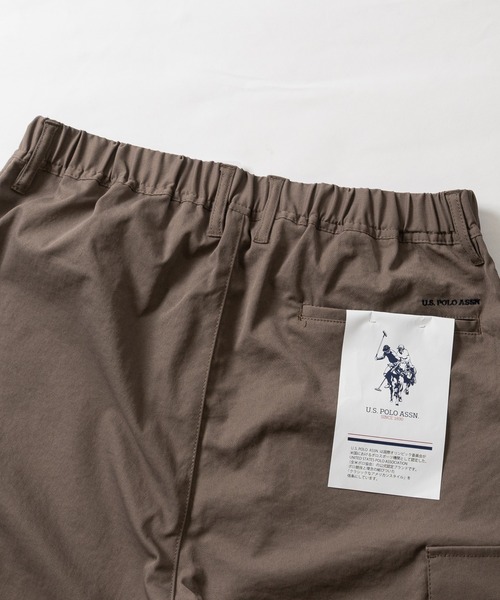 JOHN'S CLOSET(ジョンズクローゼット)の「【3】〔U.S.POLO ASSN.〕ワンポイント刺繍 ストレッチ ワイドカーゴショーツ(カーゴパンツ・メンズ・カーキ/ブラック/ベージュ・LARGE/MEDIUM/X-LARGE)」の5枚目の写真