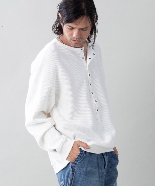 EGO TRIPPING（エゴトリッピング）の「mlt5724-Deepfront カットソー(666703)（Tシャツ/カットソー・メンズ・チャコール/ベージュ/ホワイト/ブラック・48/46）」の22枚目の写真