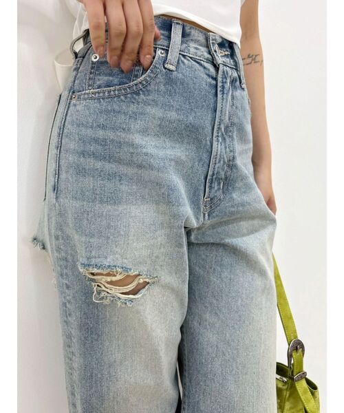 EVRIS(エヴリス)の「ラインストーンロゴバックスラッシュワイドデニムパンツ ハイウエスト(デニムパンツ・レディース・ライトブルー/ベージュ/ブラック・SMALL/MEDIUM)」の13枚目の写真