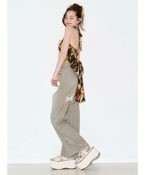 EVRIS(エヴリス)の「ラインストーンロゴバックスラッシュワイドデニムパンツ ハイウエスト(デニムパンツ・レディース・ライトブルー/ベージュ/ブラック・SMALL/MEDIUM)」の13枚目の写真
