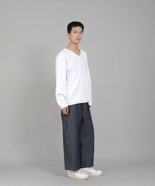 SAINTCREW（セントクルー）の「無地VネックスウェットシャツRVS-874ホワイト（スウェット・メンズ・その他・LARGE/MEDIUM/XX-LARGE/XXX-LARGE/XXXX-LARGE/X-LARGE）」の4枚目の写真