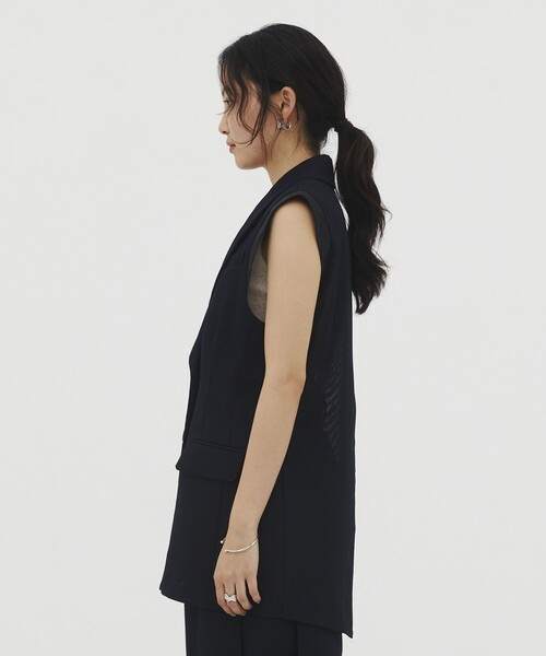 UNITED TOKYO(ユナイテッドトウキョウ)の「【冷房対策】ショルダーポイントメッシュジレ|オフィスカジュアル/夏服/細見え/ウォッシャブル/セットアップ/防シワ/軽量(テーラードジャケット・レディース・ブラック/マルチ・FREE)」の10枚目の写真