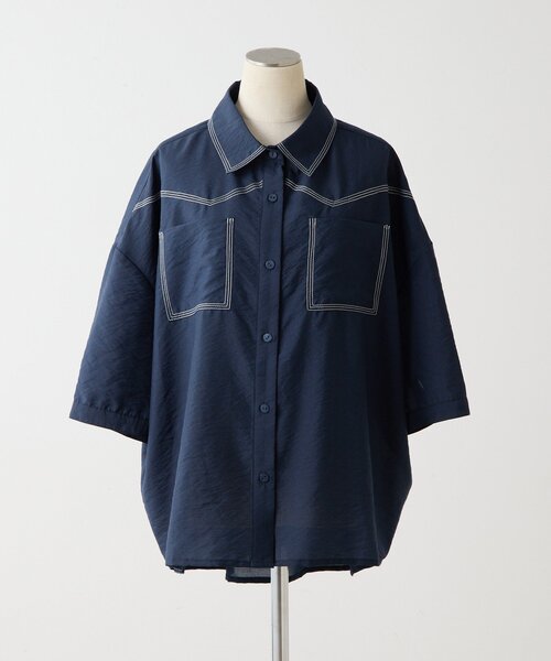 ear PAPILLONNER(イアパピヨネ)の「シアーデニムシャツ【SUM1 STYLE】(シャツ/ブラウス・レディース・ネイビー・FREE)」の12枚目の写真