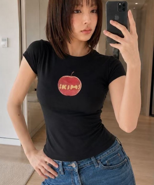 Achic(アシック)の「アップルモチーフコンパクト半袖Tシャツ(Tシャツ/カットソー・レディース・グレー/ブラック・M)」の13枚目の写真