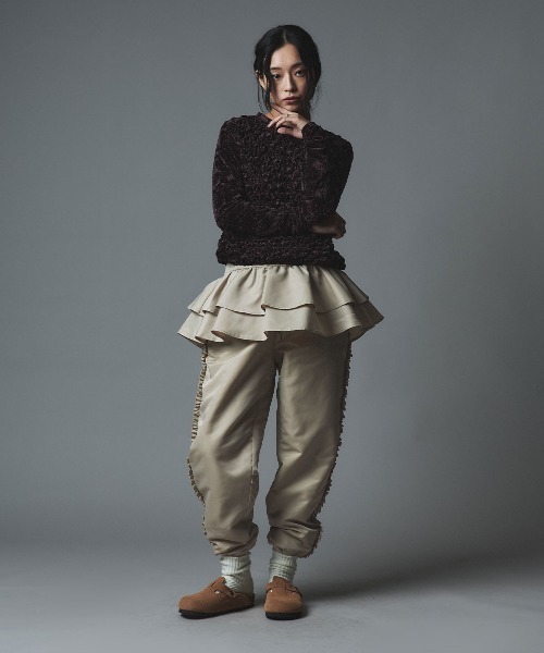 W:Huku(フーク)の「【W:Huku / ナイロンオックス】キルティング フリル パンツ / Nylon Oxford Quilted Frill Pants(その他パンツ・レディース・カーキ/ライトベージュ・FREE)」の13枚目の写真