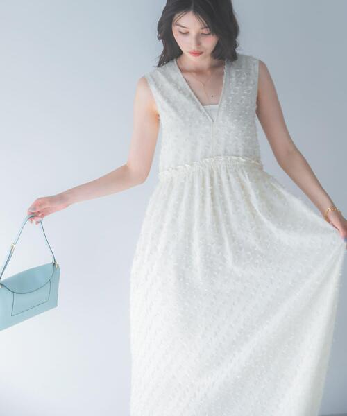 URBAN RESEARCH ROSSO WOMEN（アーバンリサーチ　ロッソ）の「カットジャガードVネックワンピース（ワンピース・レディース・ブラック/オフホワイト・FREE）」の11枚目の写真