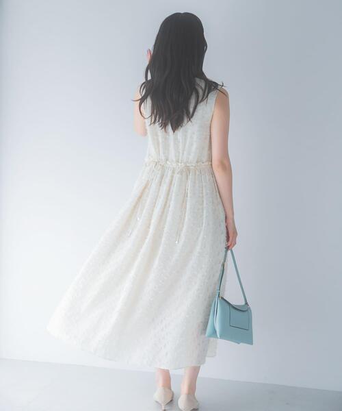 URBAN RESEARCH ROSSO WOMEN（アーバンリサーチ　ロッソ）の「カットジャガードVネックワンピース（ワンピース・レディース・ブラック/オフホワイト・FREE）」の14枚目の写真